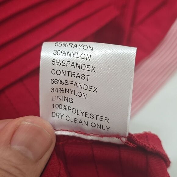 MALIAH COLD-SHOULDER PINTUCK JERSEY DRESS S - Picture 9 of 9